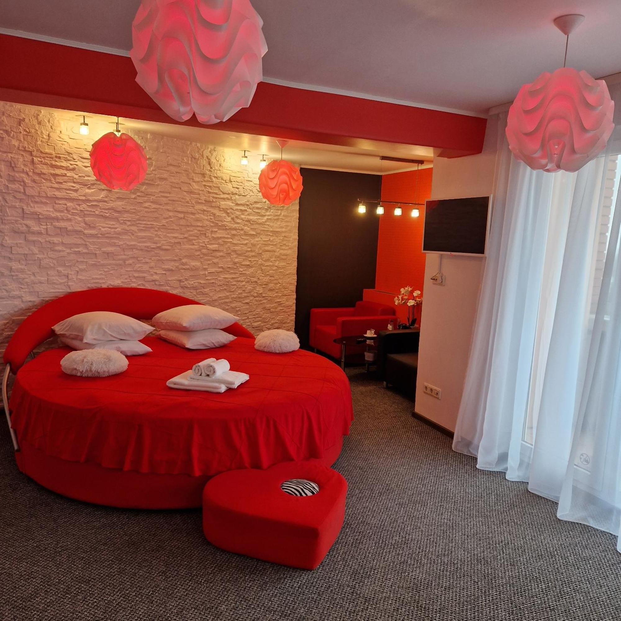Latgale Hotel Rēzekne Екстериор снимка