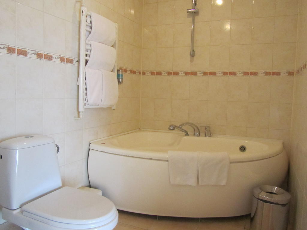 Latgale Hotel Rēzekne Стая снимка